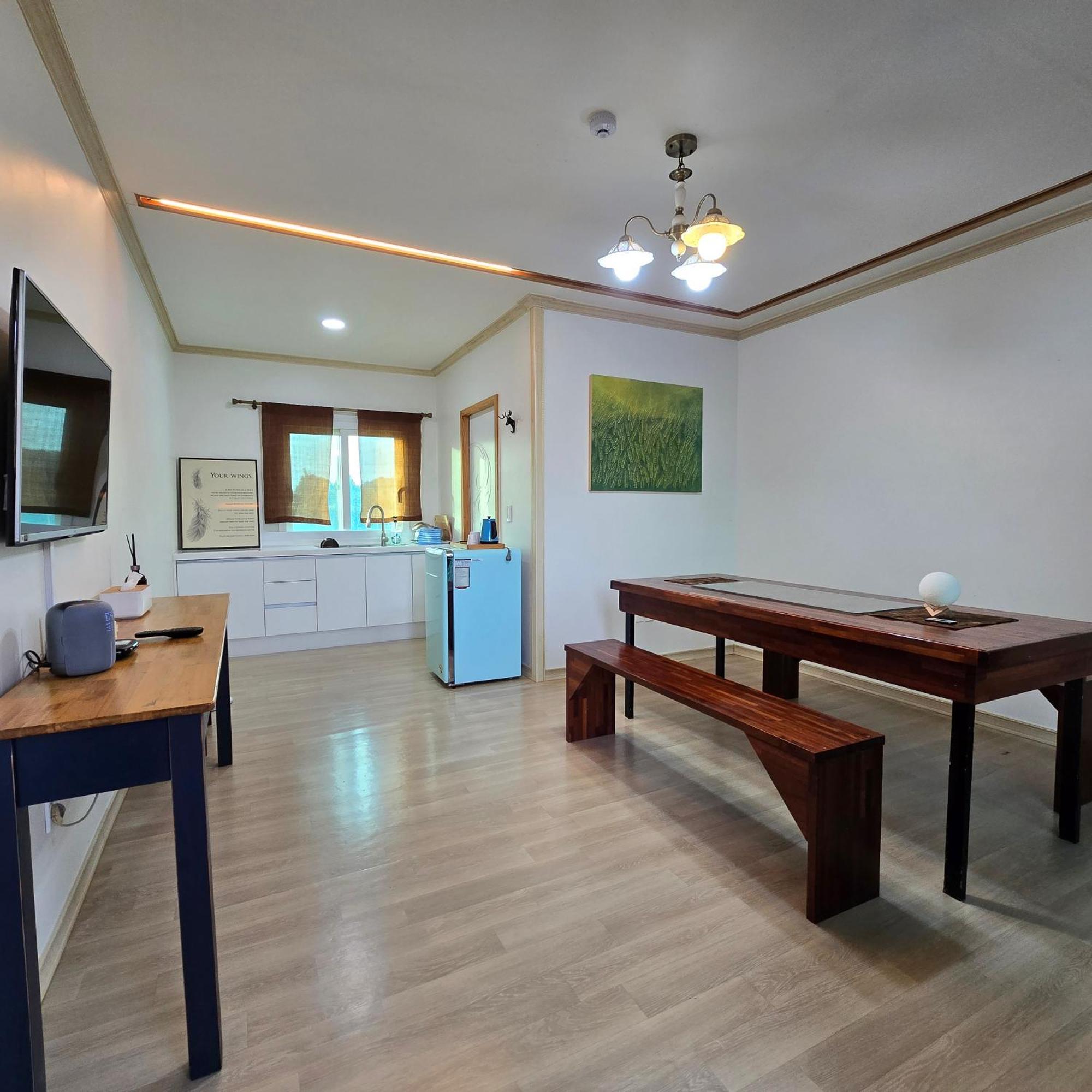 济州温德咖啡馆&度假屋 西归浦市 外观 照片